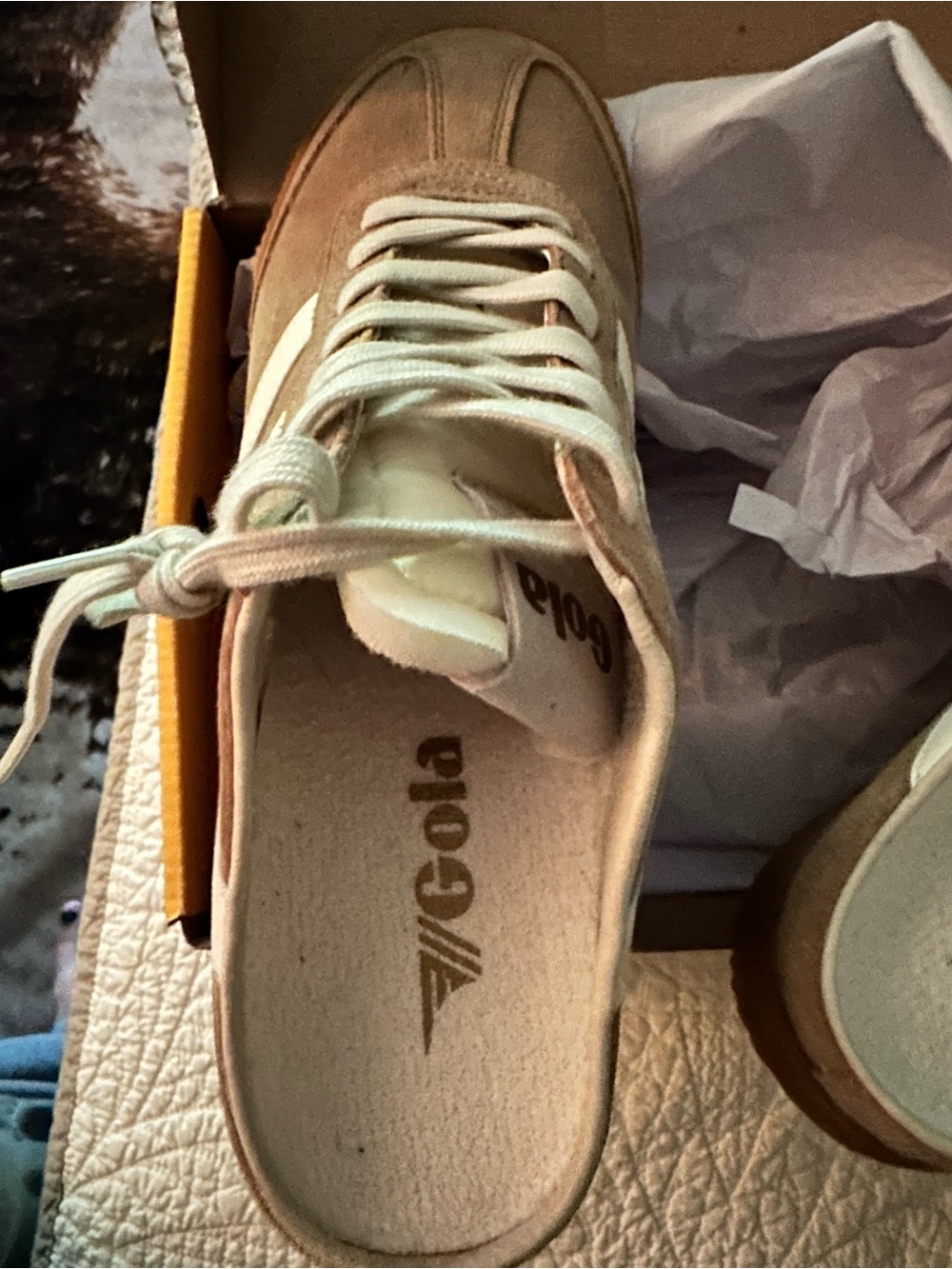Gola Tan Suede Sneakers slides with White Stripes - Picture 7 of 8